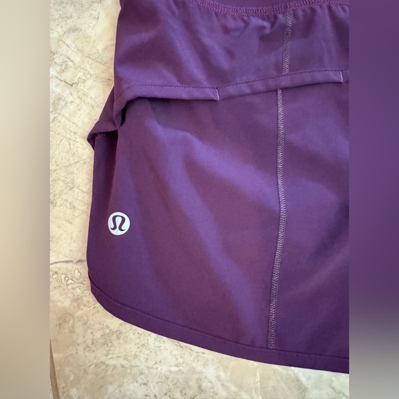 Lululemon Speed Up Shorts LR 2.5” size 6 - Picture 3 of 8